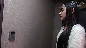 0011760_美女 スレンダー 貧乳などが含まれている